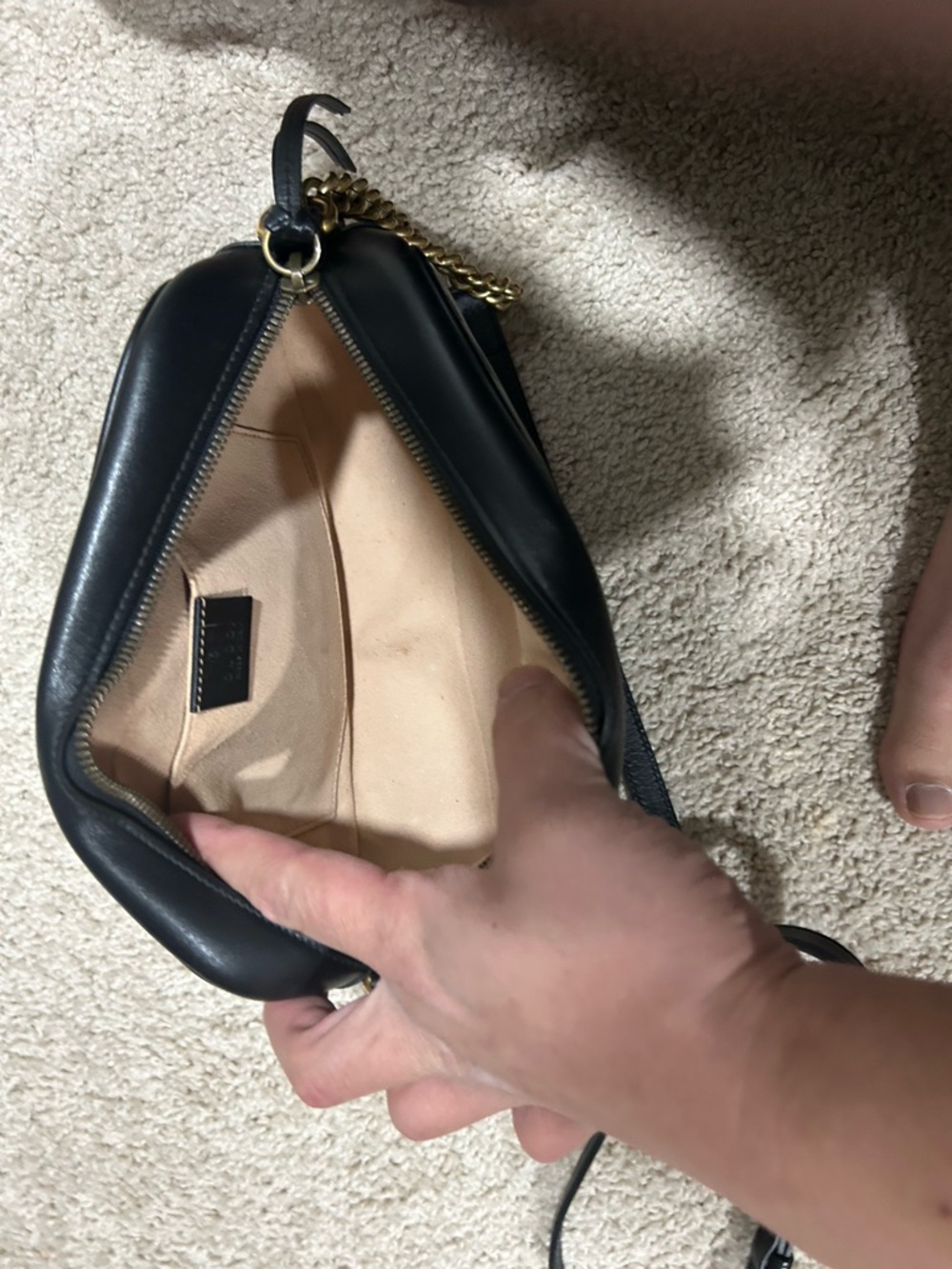 Gucci Black Chevron Crossbody with Gold Double G - Picture 6 of 6